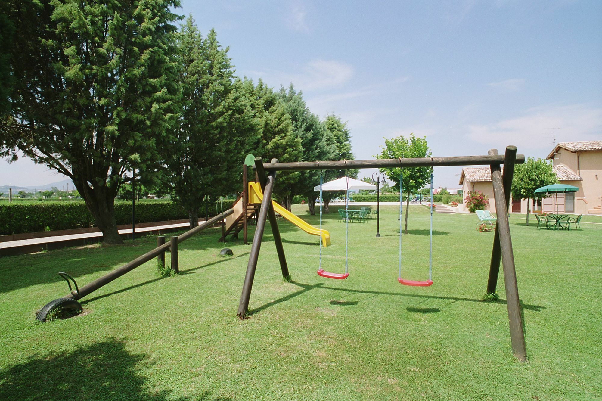 Agriturismo Il Casale Grande Guest House Beroide Exterior photo