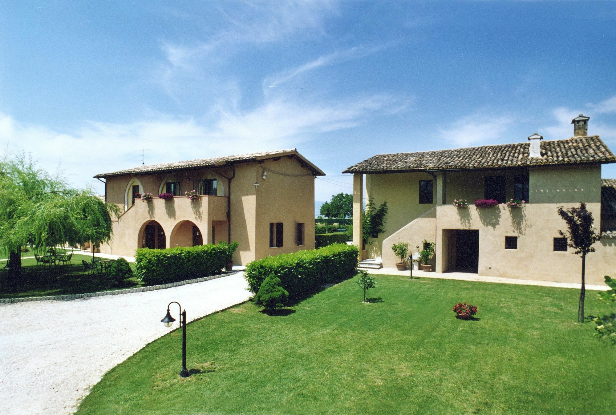 Agriturismo Il Casale Grande Guest House Beroide Exterior photo